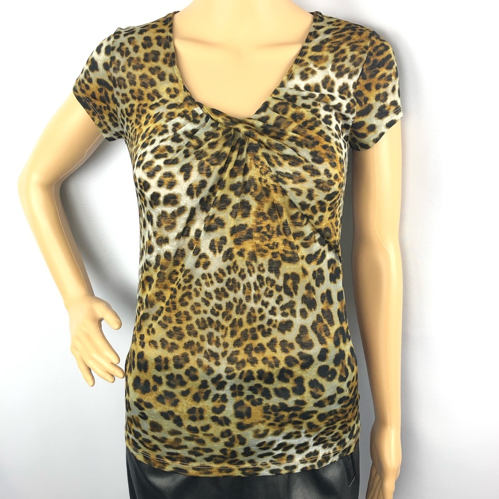 New York & Company Leopard Short Sleeve Top XS